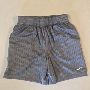 Kids EUC Nike Gray Mesh Athletic Shorts Size M